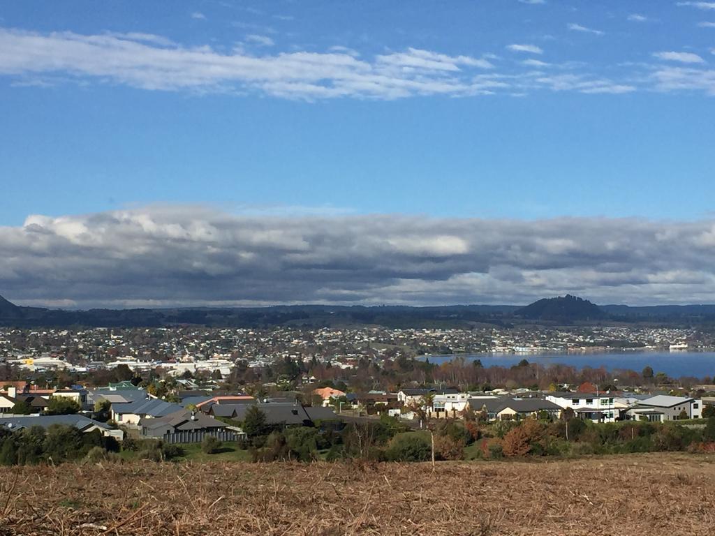 Punawai Homestay Taupo Exterior photo